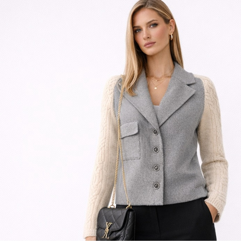 ALDOMARTINS Gray Blazer with Cream Knit Sleeves